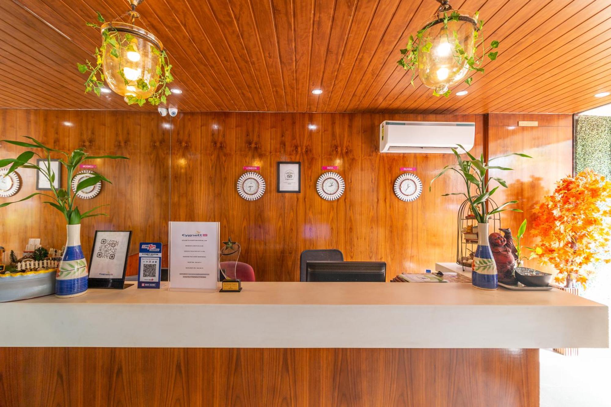 Hotel Celestiial , Candolim Esterno foto
