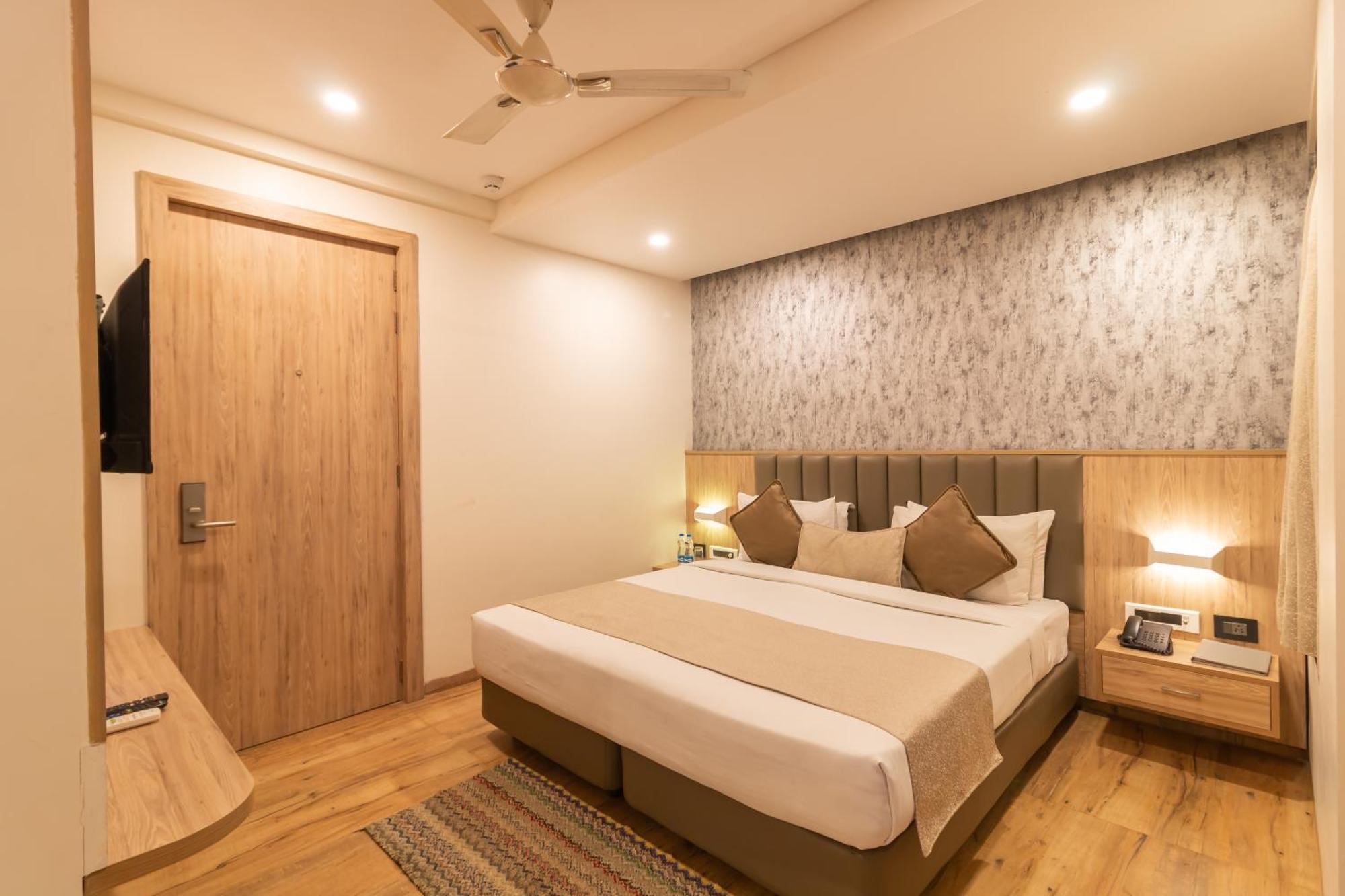 Hotel Celestiial , Candolim Esterno foto
