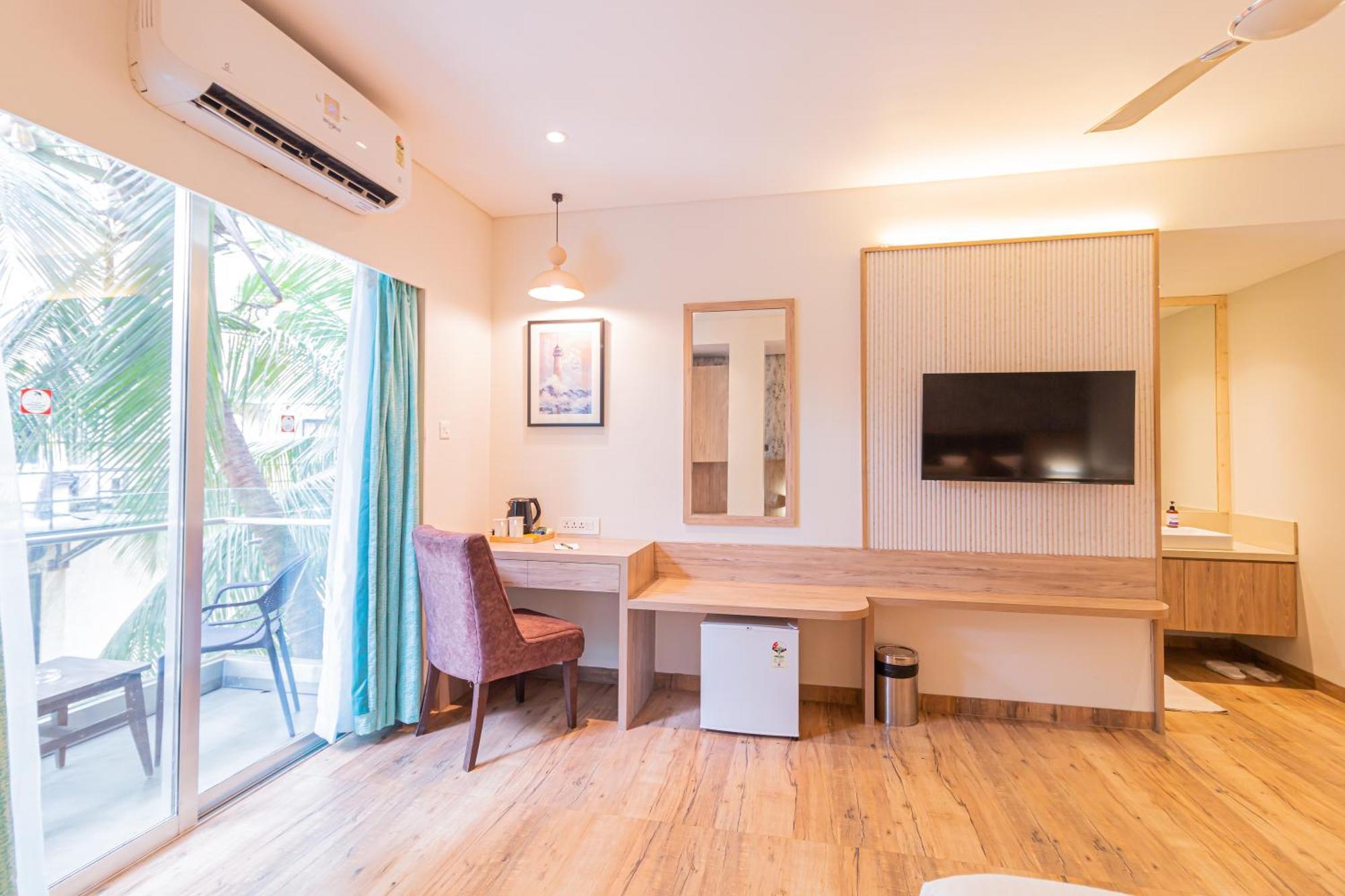 Hotel Celestiial , Candolim Esterno foto