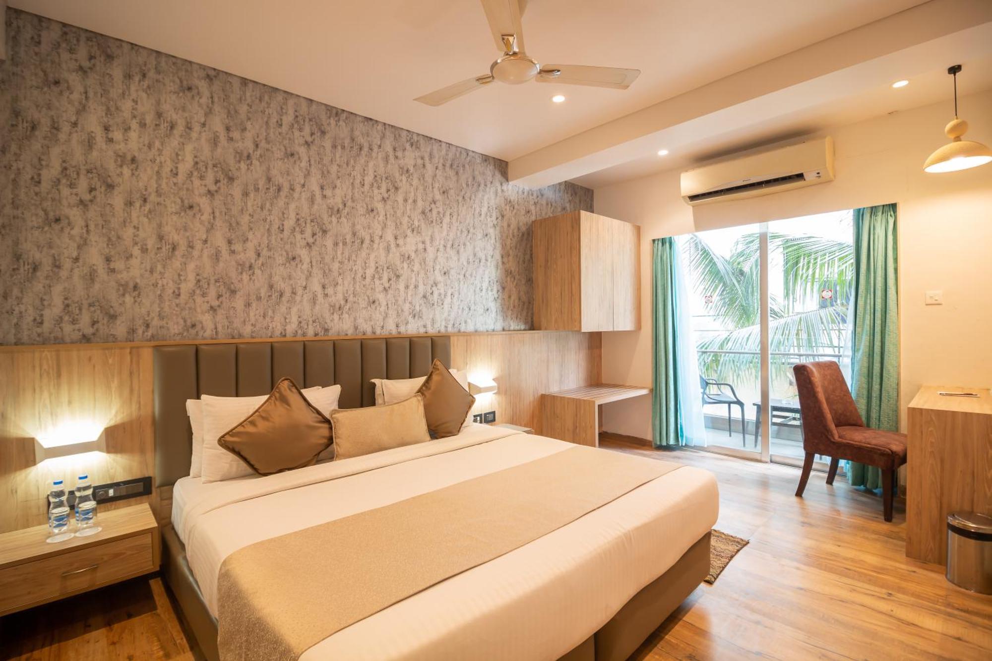 Hotel Celestiial , Candolim Esterno foto